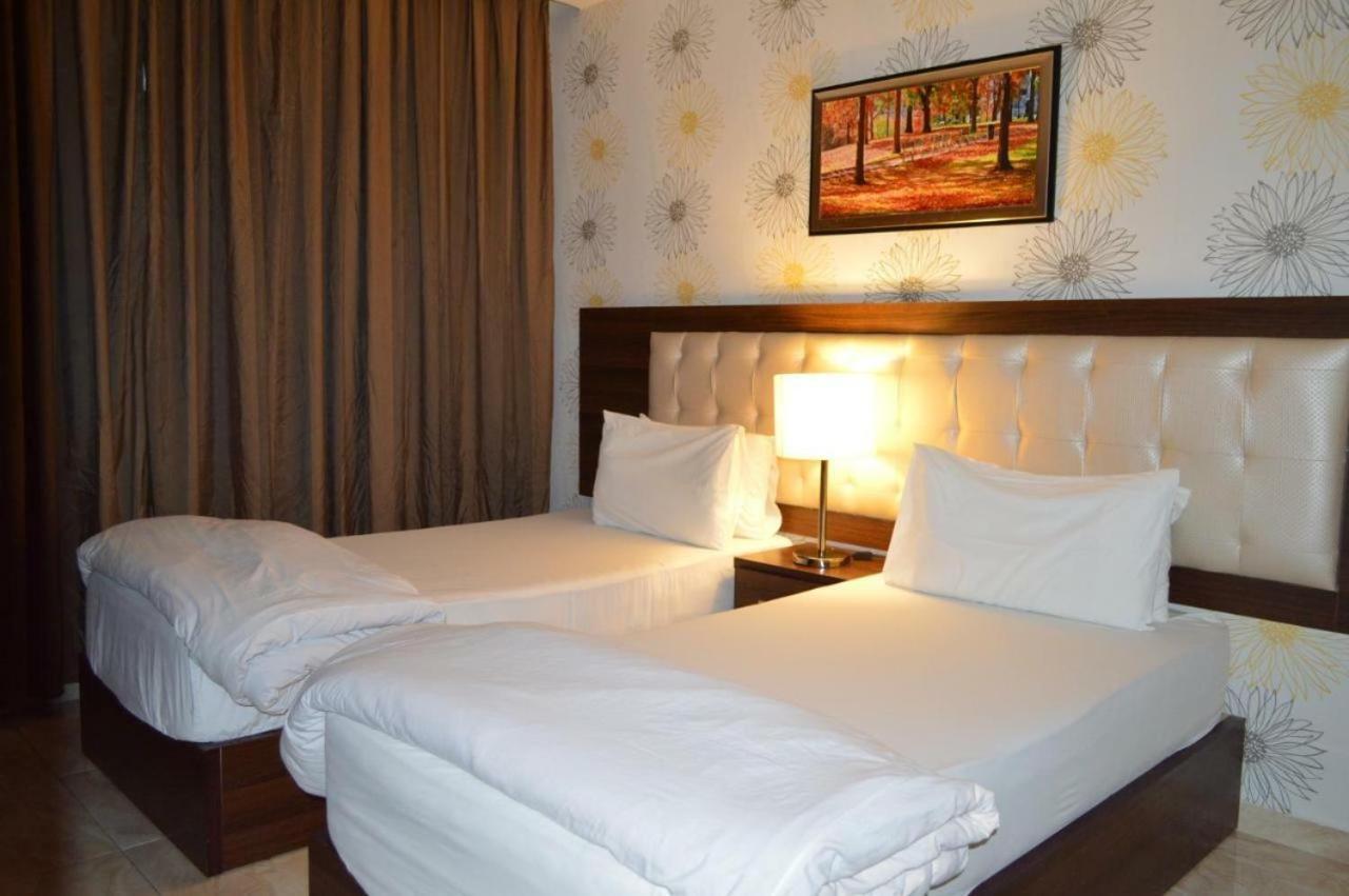 Lancaster Hotel Apartments Dahiet Alrasheed Ammán Exteriér fotografie
